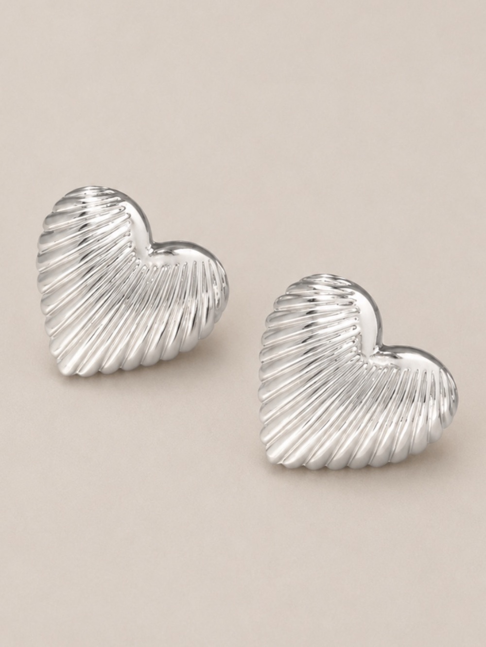 New! Silver Heart Statement Earrings (1064) NWOT